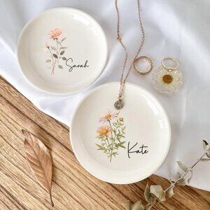 Personalized Birth Flower Ring Dish, Wedding Ring Dish, Perfect Bridesmaid Gift